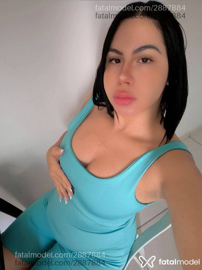 Acompanhante mulher com cabelo castanho de olhos castanhos em Goiânia - Carolzinha