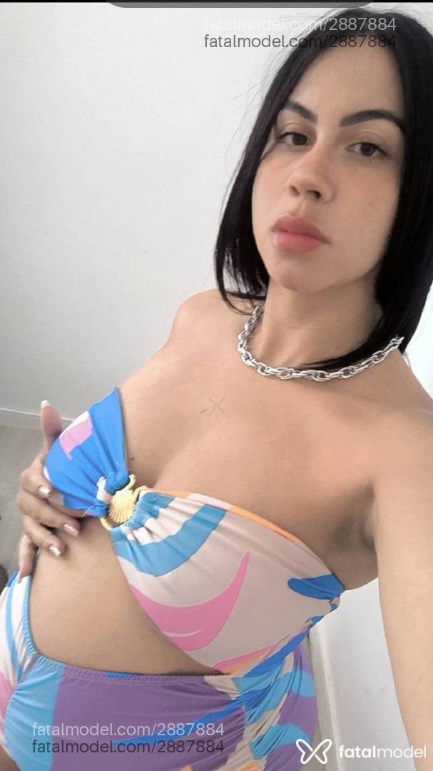 Acompanhante mulher com cabelo castanho de olhos castanhos - Carolzinha