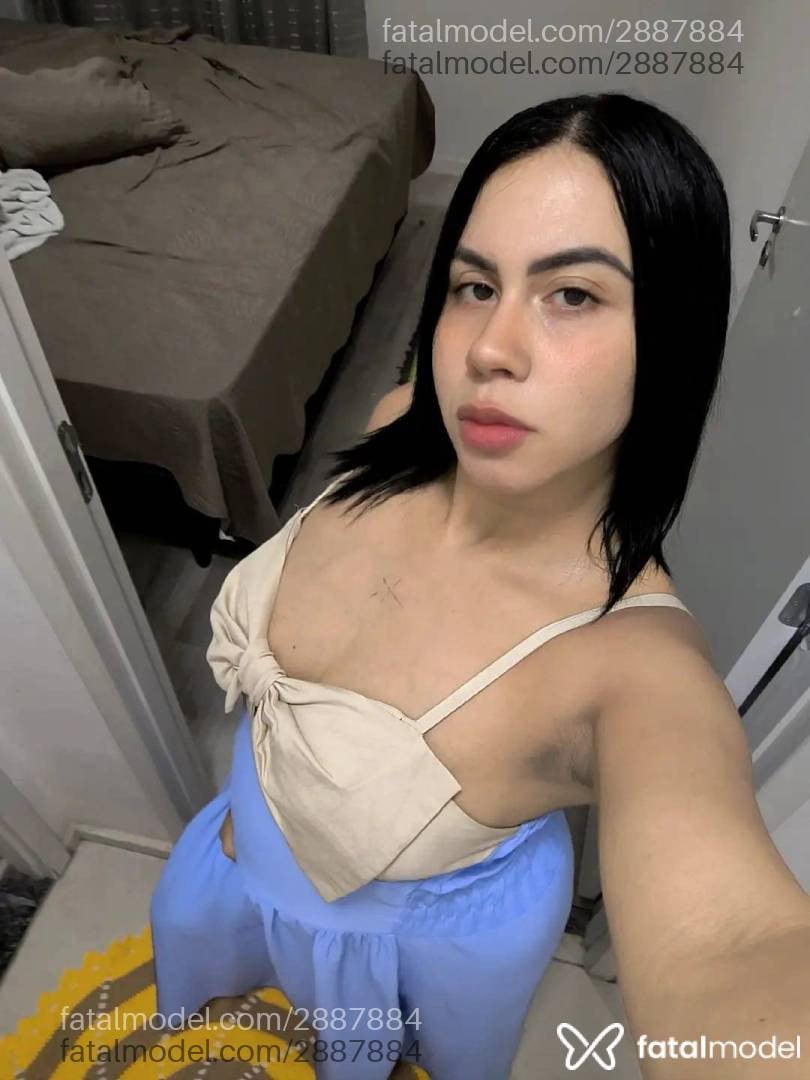 Acompanhante mulher com cabelo castanho de olhos castanhos - Carolzinha