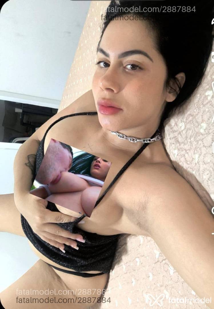 Acompanhante mulher com cabelo castanho de olhos castanhos - Carolzinha