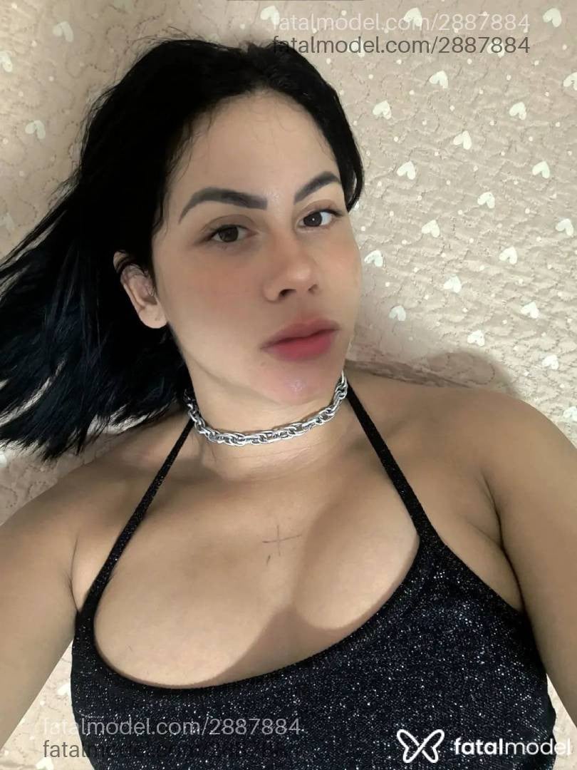 Acompanhante mulher com cabelo castanho de olhos castanhos - Carolzinha
