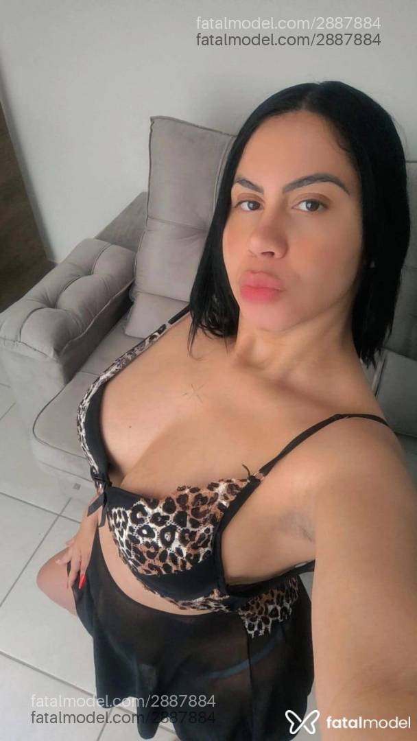 Acompanhante mulher com cabelo castanho de olhos castanhos em Goiânia - Carolzinha