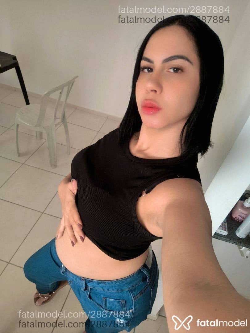 Acompanhante mulher com cabelo castanho de olhos castanhos em Goiânia - Carolzinha