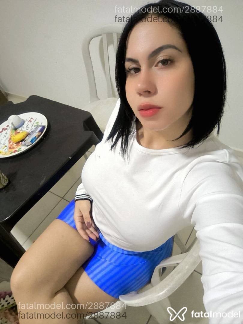 Acompanhante mulher com cabelo castanho de olhos castanhos em Goiânia - Carolzinha