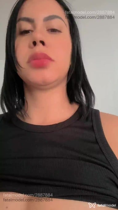 Acompanhante mulher com cabelo castanho de olhos castanhos em Goiânia - Carolzinha