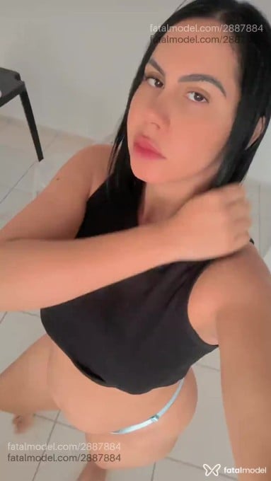 Acompanhante mulher com cabelo castanho de olhos castanhos em Goiânia - Carolzinha