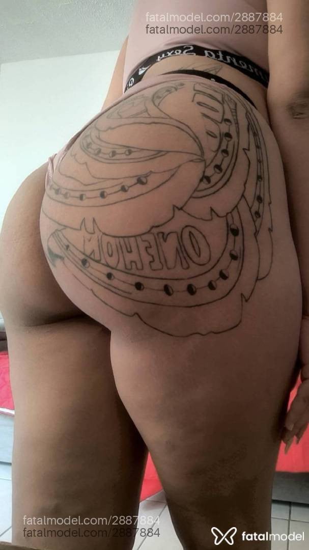 Acompanhante mulher com cabelo castanho de olhos castanhos - Carolzinha