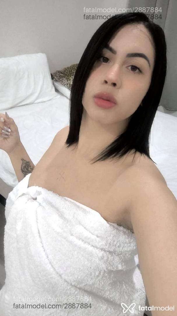Acompanhante mulher com cabelo castanho de olhos castanhos - Carolzinha