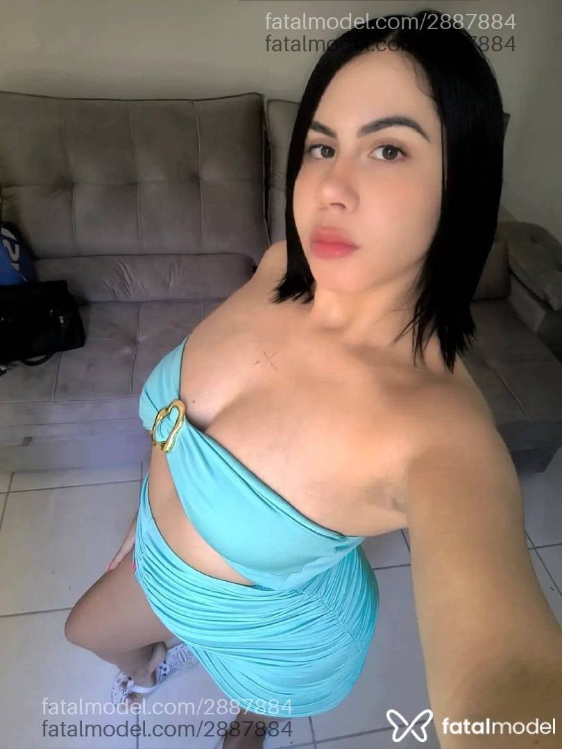 Acompanhante mulher com cabelo castanho de olhos castanhos - Carolzinha