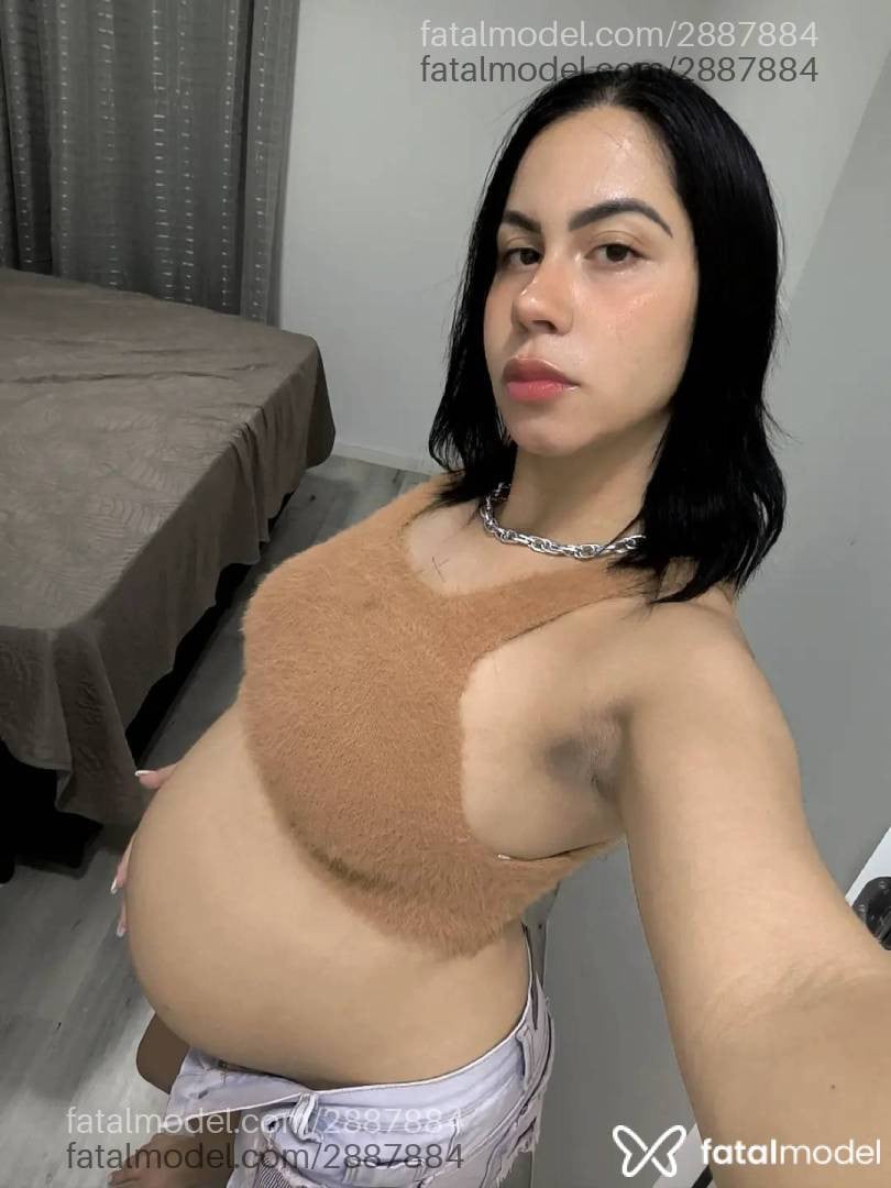 Acompanhante mulher com cabelo castanho de olhos castanhos - Carolzinha