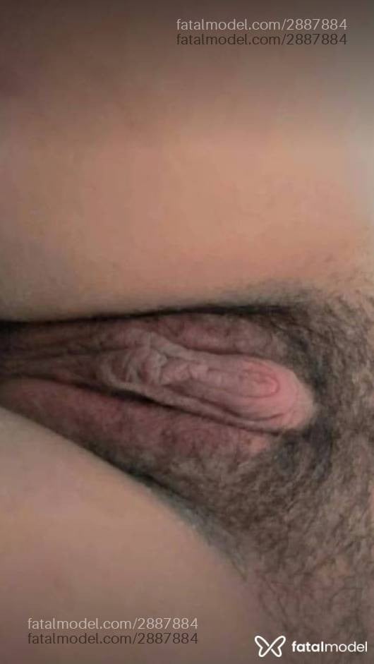 Acompanhante mulher com cabelo castanho de olhos castanhos - Carolzinha