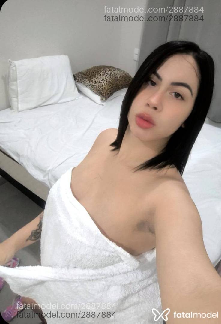 Acompanhante mulher com cabelo castanho de olhos castanhos - Carolzinha