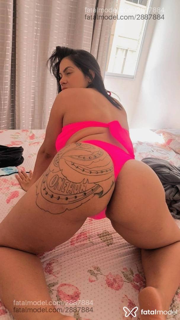 Acompanhante mulher com cabelo castanho de olhos castanhos - Carolzinha