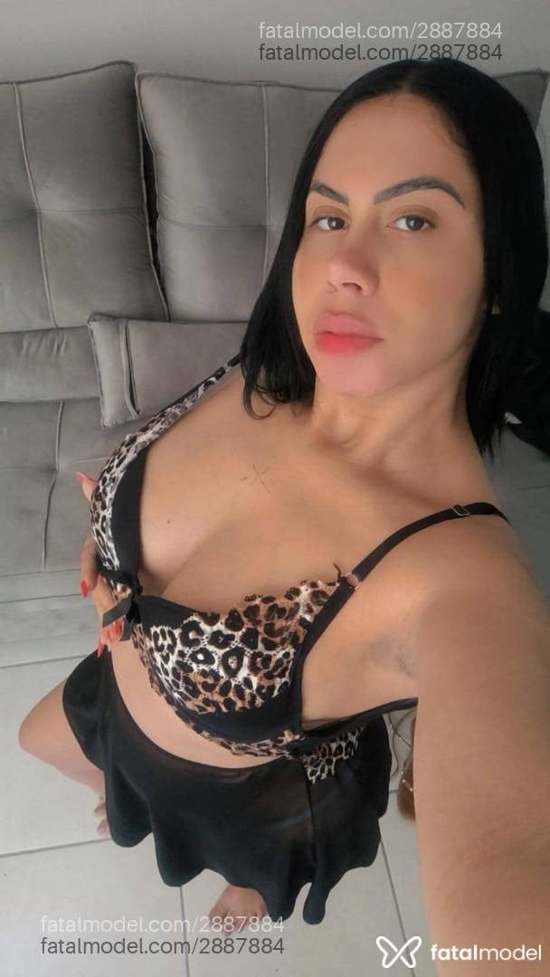 Acompanhante mulher com cabelo castanho de olhos castanhos - Carolzinha
