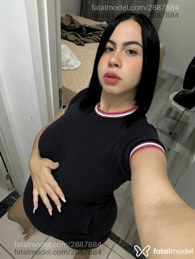 Acompanhante mulher com cabelo castanho de olhos castanhos - Carolzinha