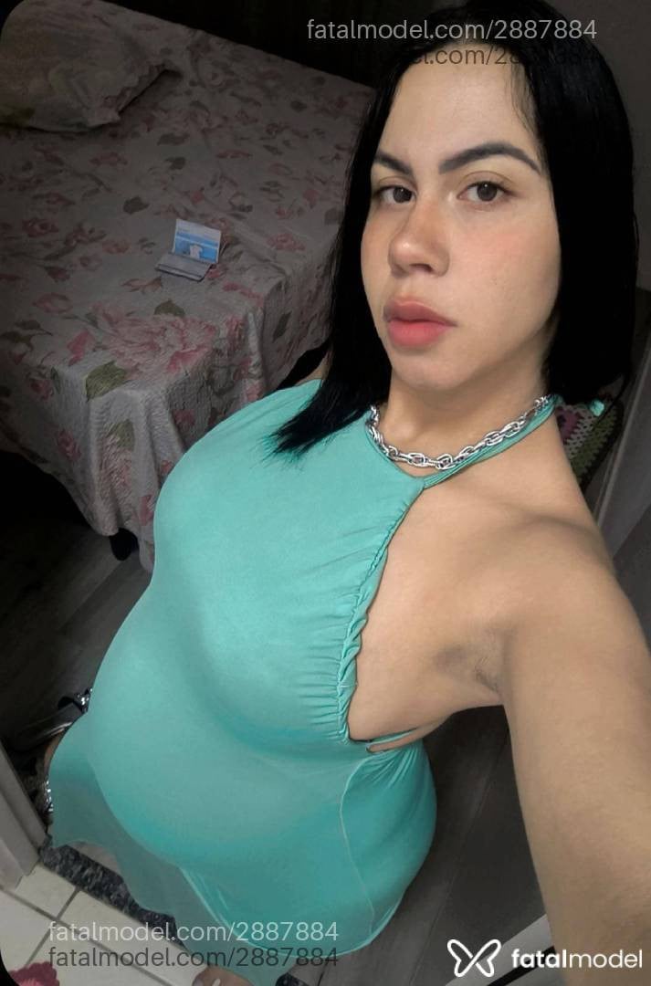 Acompanhante mulher com cabelo castanho de olhos castanhos - Carolzinha