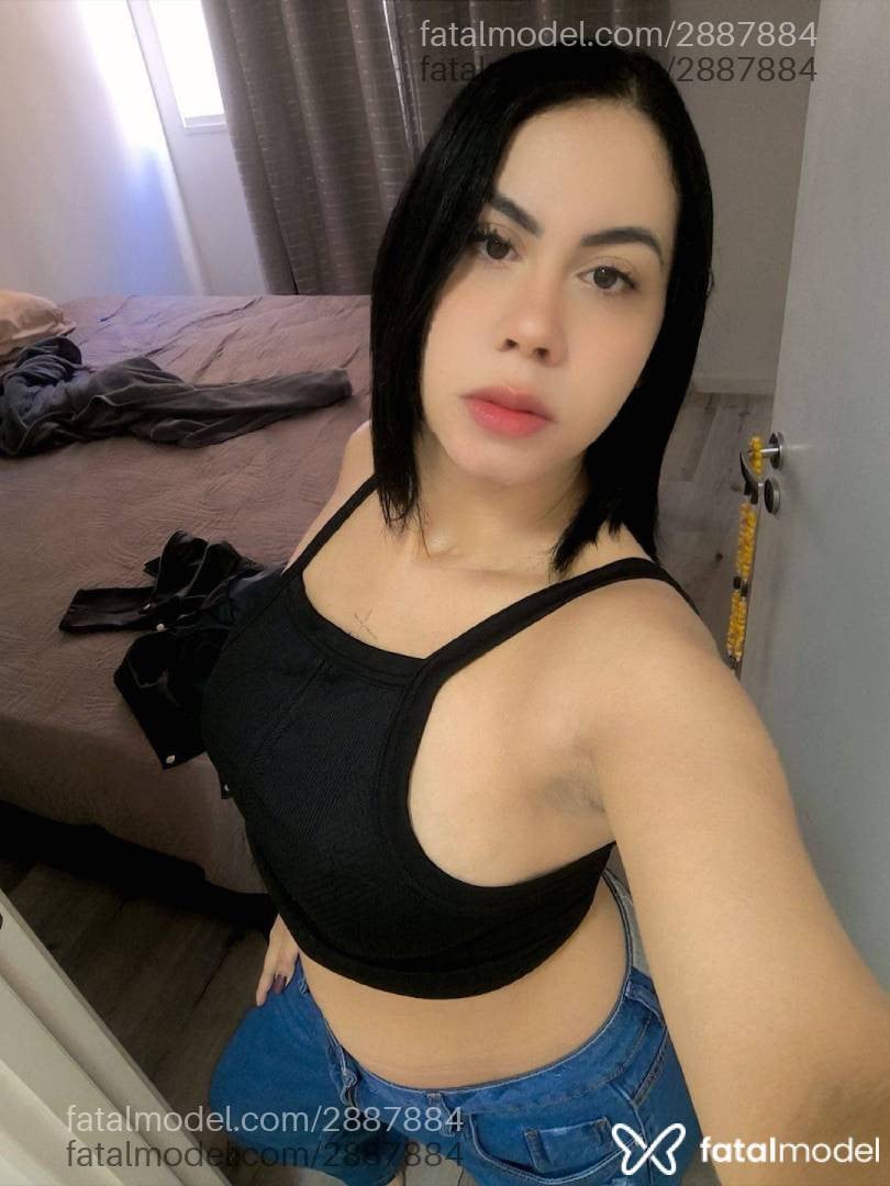 Acompanhante mulher com cabelo castanho de olhos castanhos em Goiânia - Carolzinha