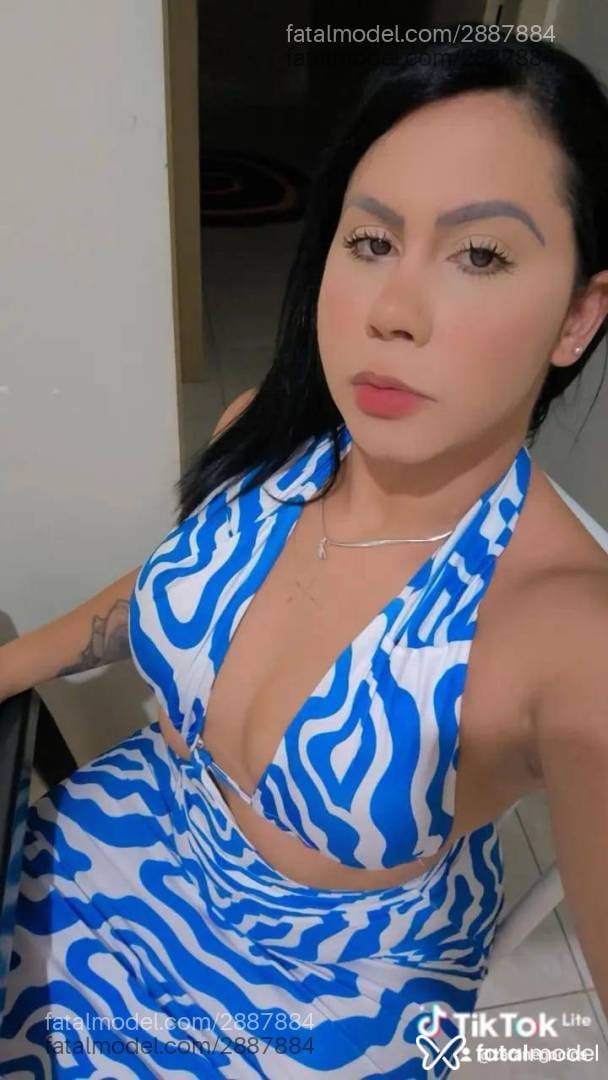 Acompanhante mulher com cabelo castanho de olhos castanhos em Goiânia - Carolzinha