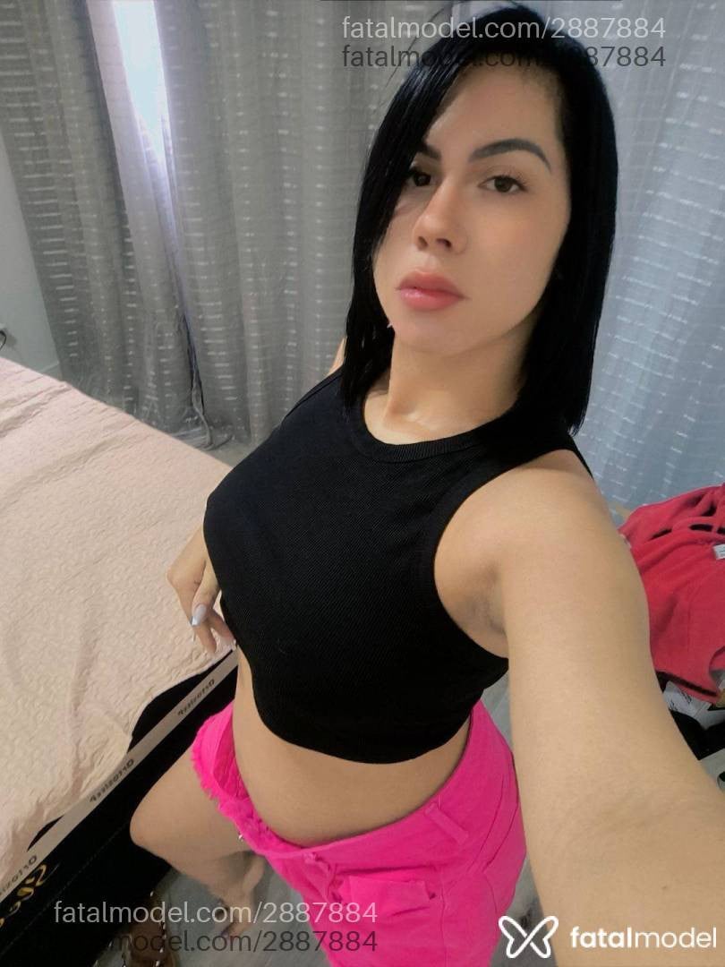 Acompanhante mulher com cabelo castanho de olhos castanhos em Goiânia - Carolzinha
