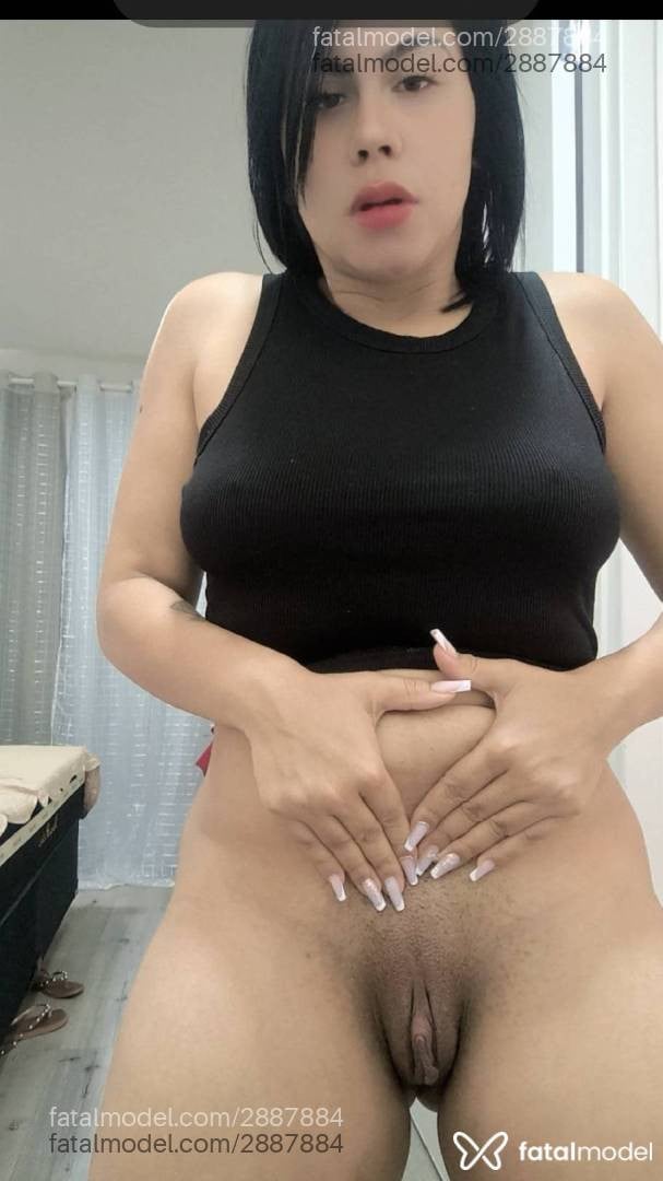 Acompanhante mulher com cabelo castanho de olhos castanhos em Goiânia - Carolzinha