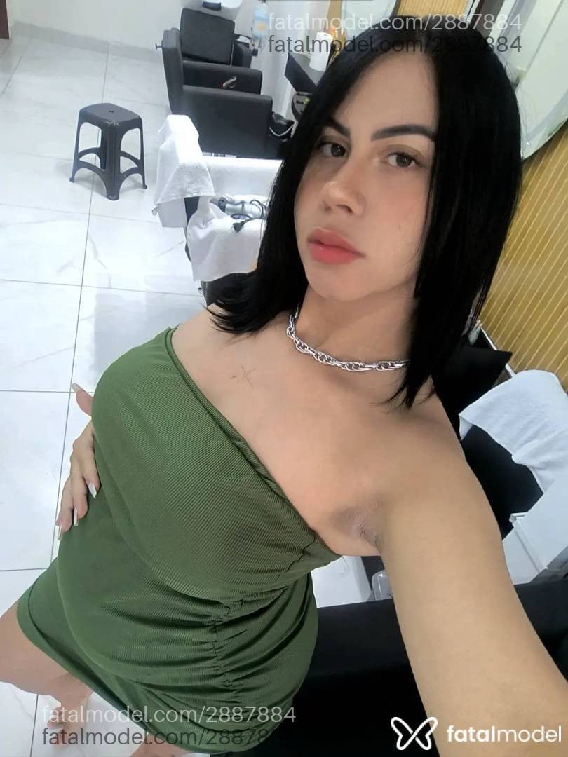 Acompanhante mulher com cabelo castanho de olhos castanhos - Carolzinha