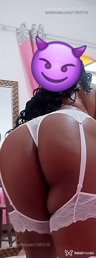 Acompanhante mulher com cabelo castanho de olhos castanhos em Betim Acompanhante mulher com cabelo castanho de olhos castanhos em Betim - Laura