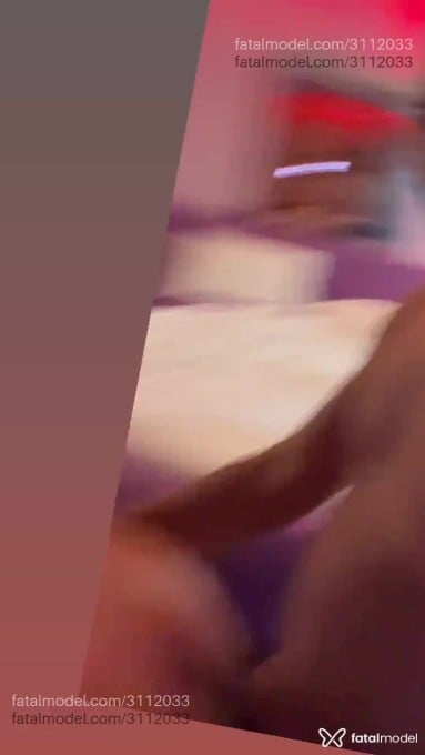 Acompanhante mulher morena (o) de olhos pretos em Cariacica Acompanhante mulher morena (o) de olhos pretos em Cariacica - Julia