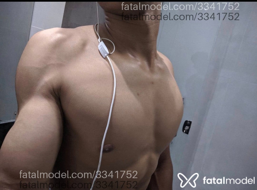 Acompanhante homem com cabelo castanho de olhos castanhos em Birigui Acompanhante homem com cabelo castanho de olhos castanhos em Birigui - Nosigilo