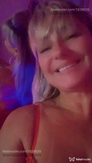 Acompanhante mulher loira (o) de olhos mel em Americana - Cacah Arruda