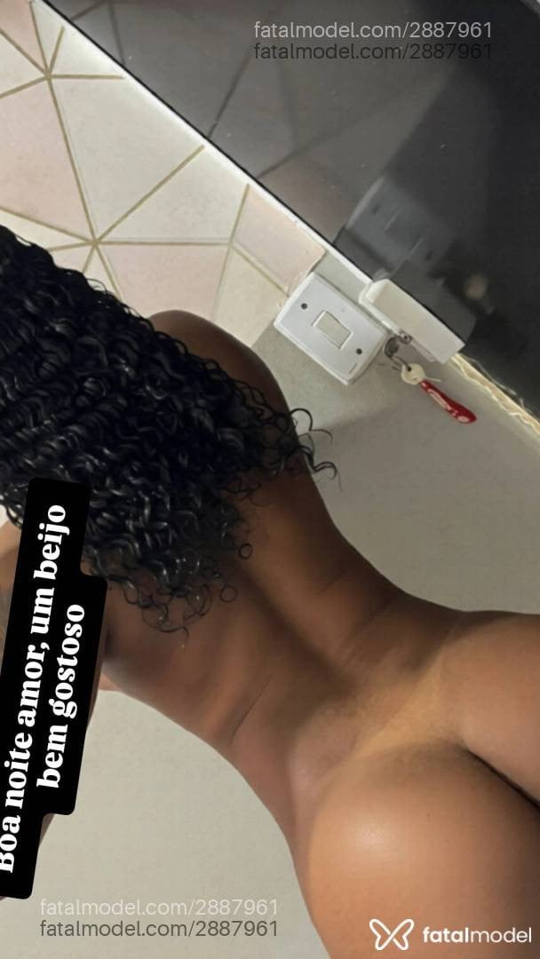 Acompanhante mulher morena (o) de olhos pretos - Bianca