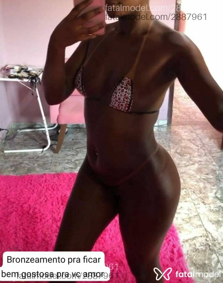 Acompanhante mulher morena (o) de olhos pretos - Bianca
