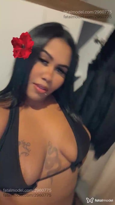 Acompanhante mulher com cabelo castanho de olhos castanhos em Saquarema Acompanhante mulher com cabelo castanho de olhos castanhos em Saquarema - Briana