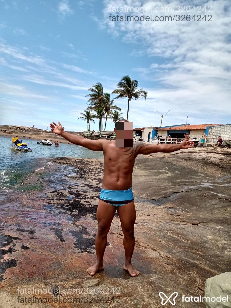 Acompanhante homem morena (o) de olhos castanhos - Lucas Acompanhante homem morena (o) de olhos castanhos - Lucas