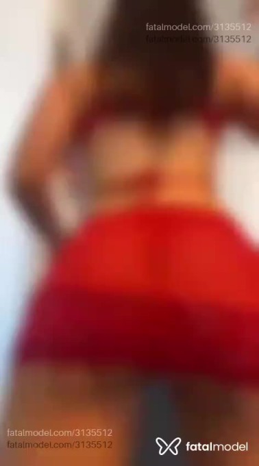 Acompanhante mulher com cabelo castanho de olhos castanhos - Angel Acompanhante mulher com cabelo castanho de olhos castanhos - Angel