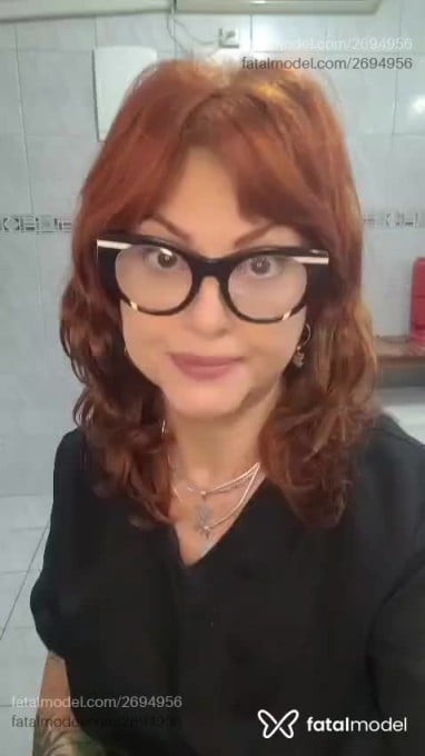 Acompanhante mulher ruiva (o) de olhos castanhos em São Paulo - Marina Ruivosa