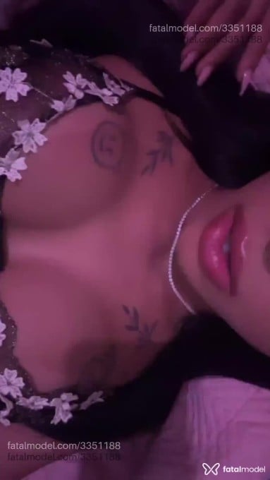 Acompanhante mulher trans morena (o) de olhos pretos em Virtual - Amanda Soares