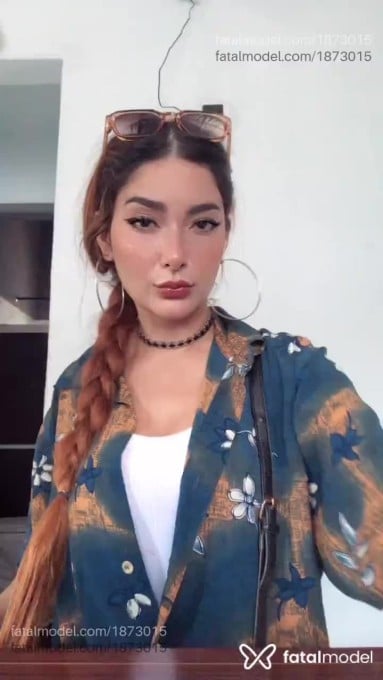 Acompanhante mulher ruiva (o) de olhos castanhos - FadinhaLee Acompanhante mulher ruiva (o) de olhos castanhos - FadinhaLee