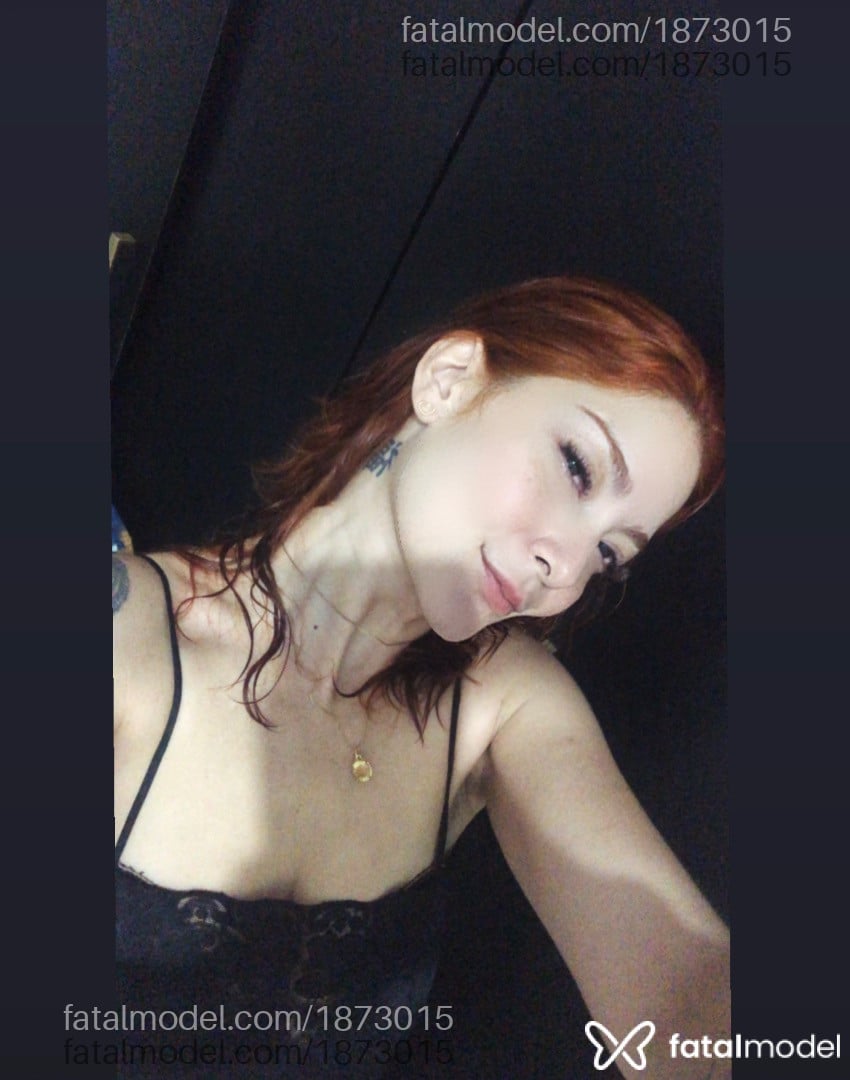 Acompanhante mulher ruiva (o) de olhos castanhos - FadinhaLee Acompanhante mulher ruiva (o) de olhos castanhos - FadinhaLee