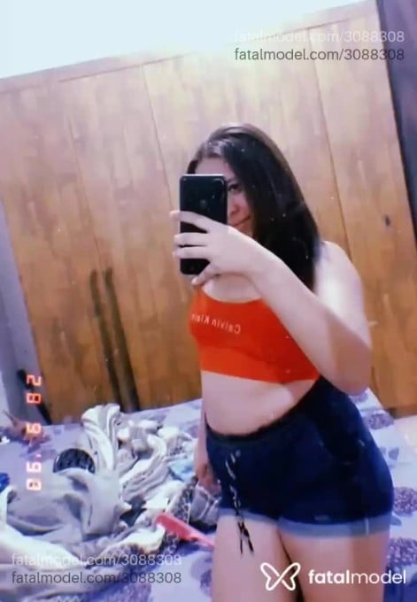Acompanhante mulher com cabelo castanho de olhos castanhos em Volta Redonda - Sthefany