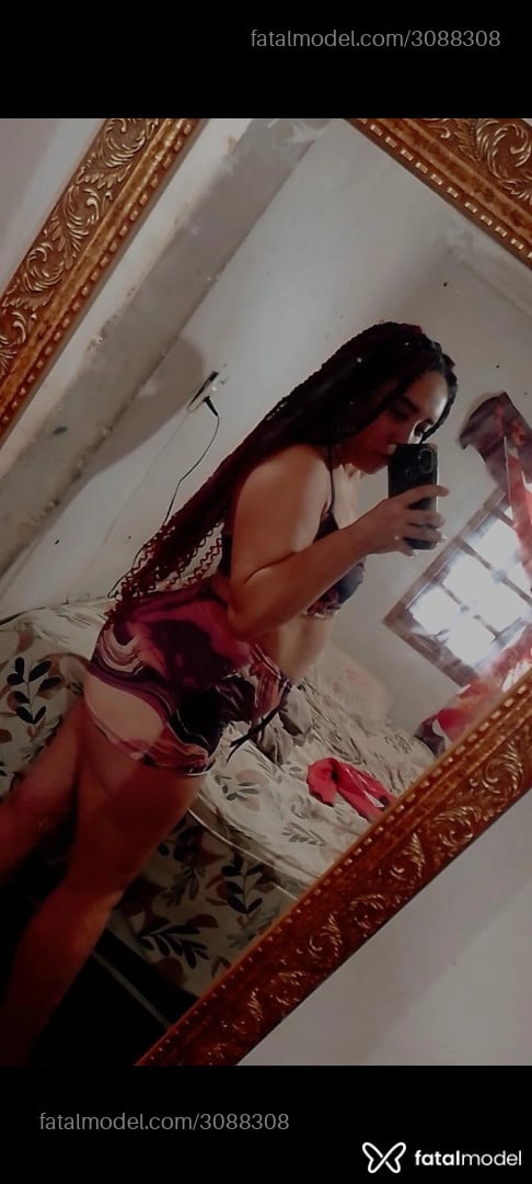 Acompanhante mulher com cabelo castanho de olhos castanhos em Volta Redonda - Sthefany
