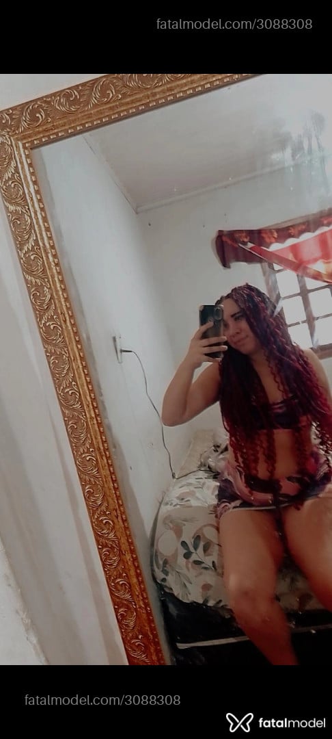 Acompanhante mulher com cabelo castanho de olhos castanhos em Volta Redonda - Sthefany