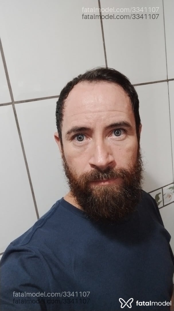 Acompanhante homem com cabelo castanho de olhos castanhos em Joinville - Hernandes