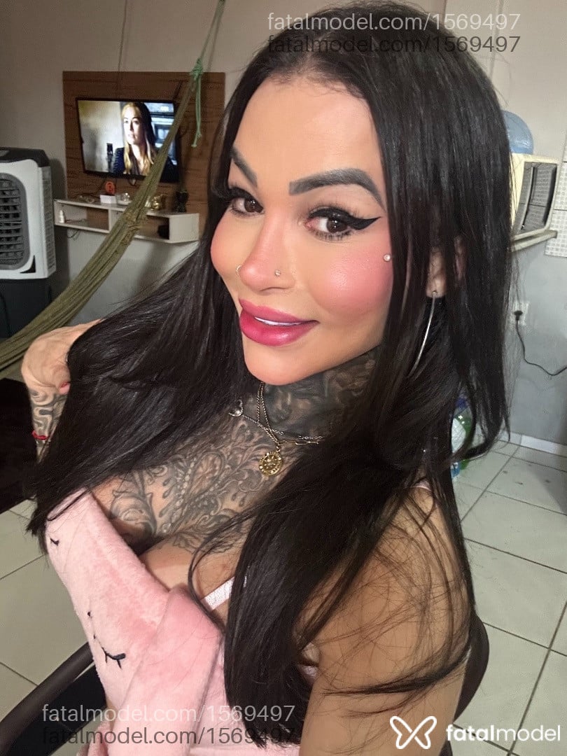 Acompanhante travesti morena (o) de olhos castanhos em Teresina Acompanhante travesti morena (o) de olhos castanhos em Teresina - Sophia Carvalho