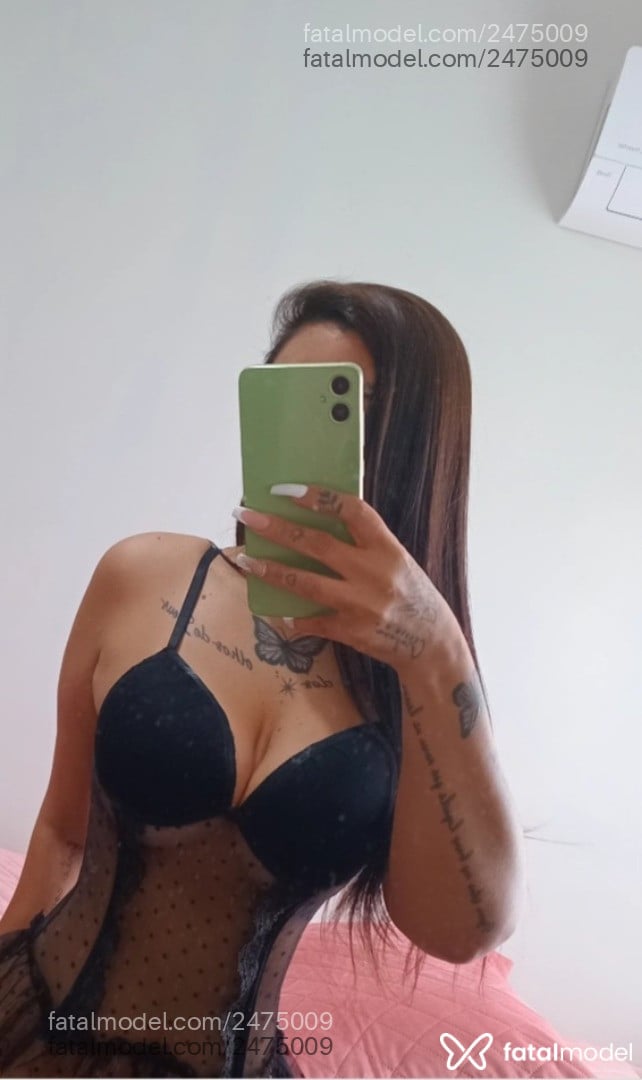 Acompanhante mulher morena (o) de olhos pretos - Karen Harth Acompanhante mulher morena (o) de olhos pretos - Karen Harth