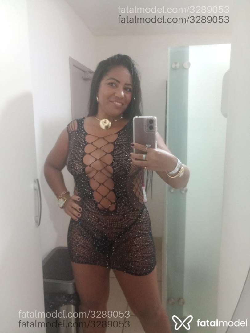 Acompanhante mulher morena (o) de olhos castanhos - Luma Poca Acompanhante mulher morena (o) de olhos castanhos - Luma Poca