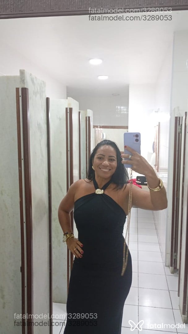Acompanhante mulher morena (o) de olhos castanhos - Luma Poca Acompanhante mulher morena (o) de olhos castanhos - Luma Poca