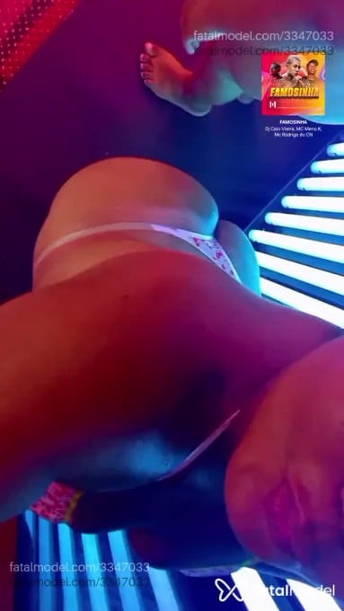Acompanhante mulher com cabelo castanho de olhos castanhos - Elouyse Acompanhante mulher com cabelo castanho de olhos castanhos - Elouyse