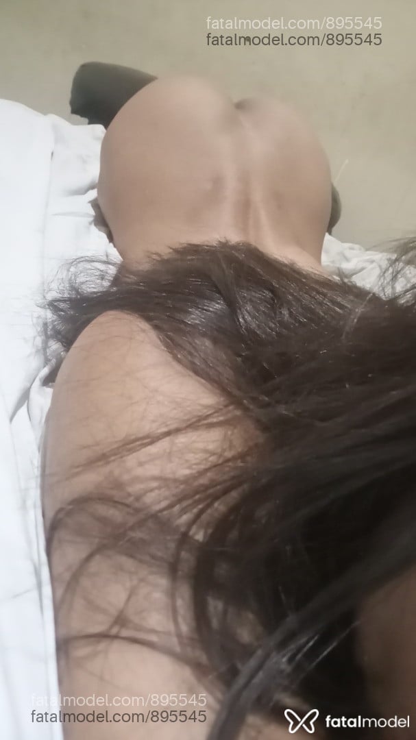 Acompanhante mulher trans com cabelo castanho de olhos pretos em Palmas - Leonina