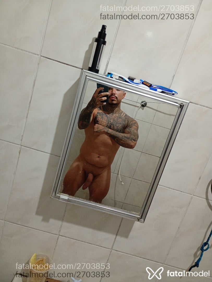Acompanhante homem com cabelo castanho de olhos castanhos em São Paulo Acompanhante homem com cabelo castanho de olhos castanhos em São Paulo - Jovintecentrimetro