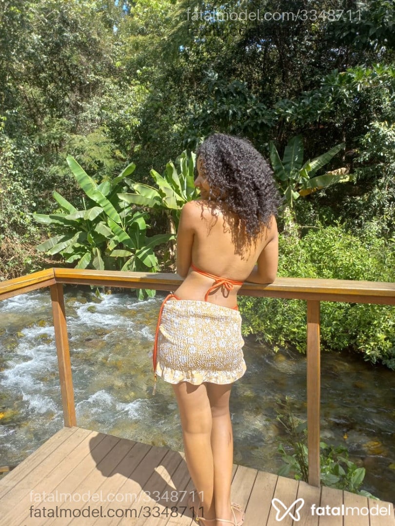 Acompanhante mulher morena (o) de olhos pretos em Brasília Acompanhante mulher morena (o) de olhos pretos em Brasília - Saryne
